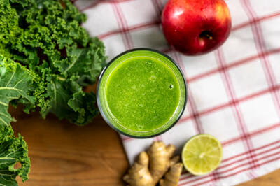 odšťavňovač Sana Juicer EUJ-828